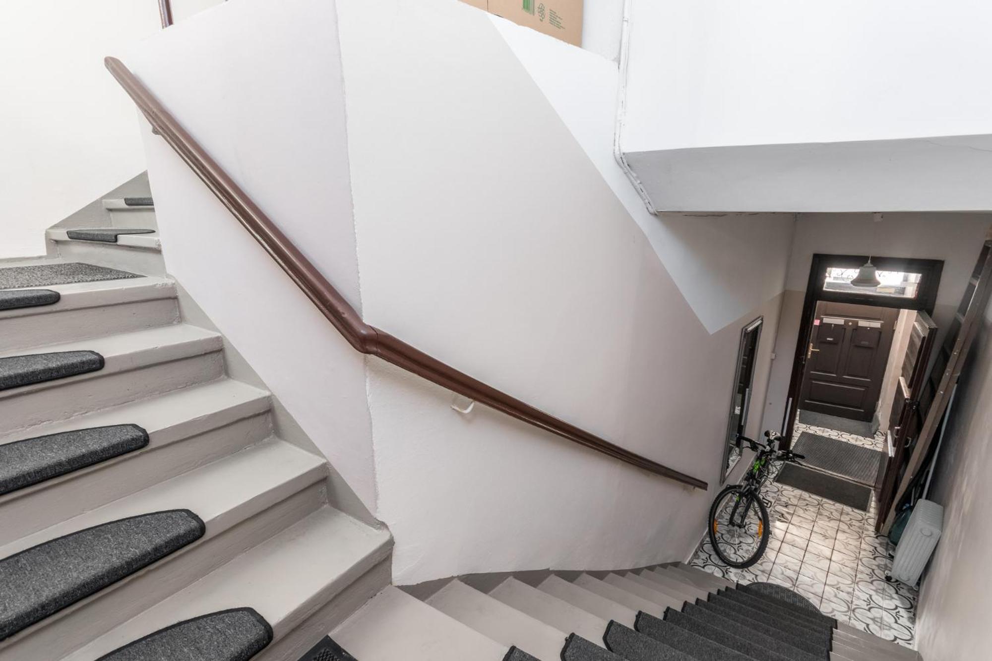 Apartment Elegant In Historical Centre & Free Locked Parking Riga