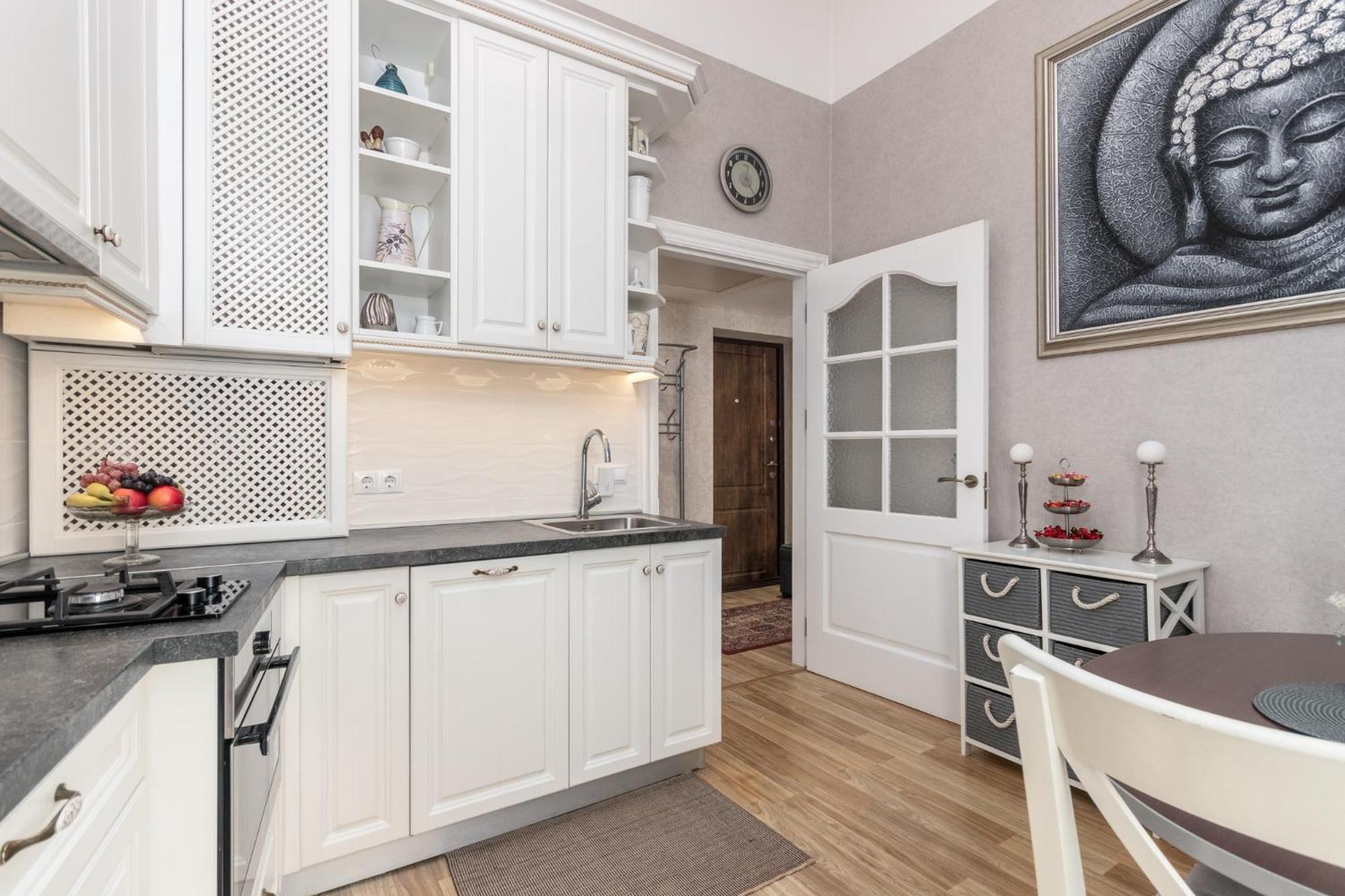 Elegant In Historical Centre & Free Locked Parking Apartament *